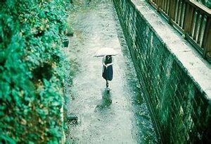 《中心广场的沉默》